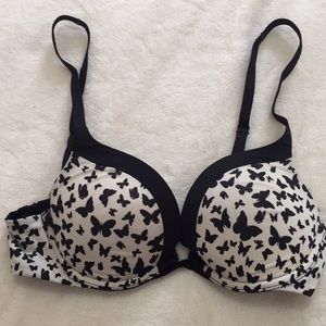 Victoria’s Secret Push Up Bra Size 32C